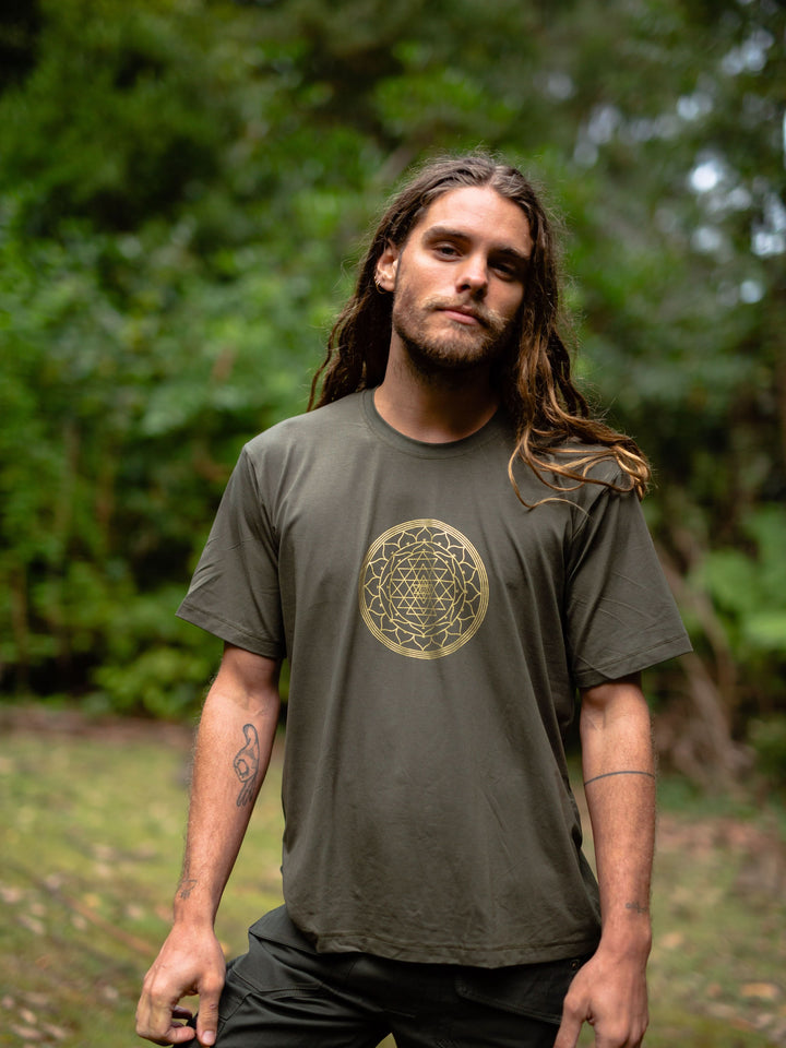 SRI YANTRA HATHA T-SHIRT - أخضر