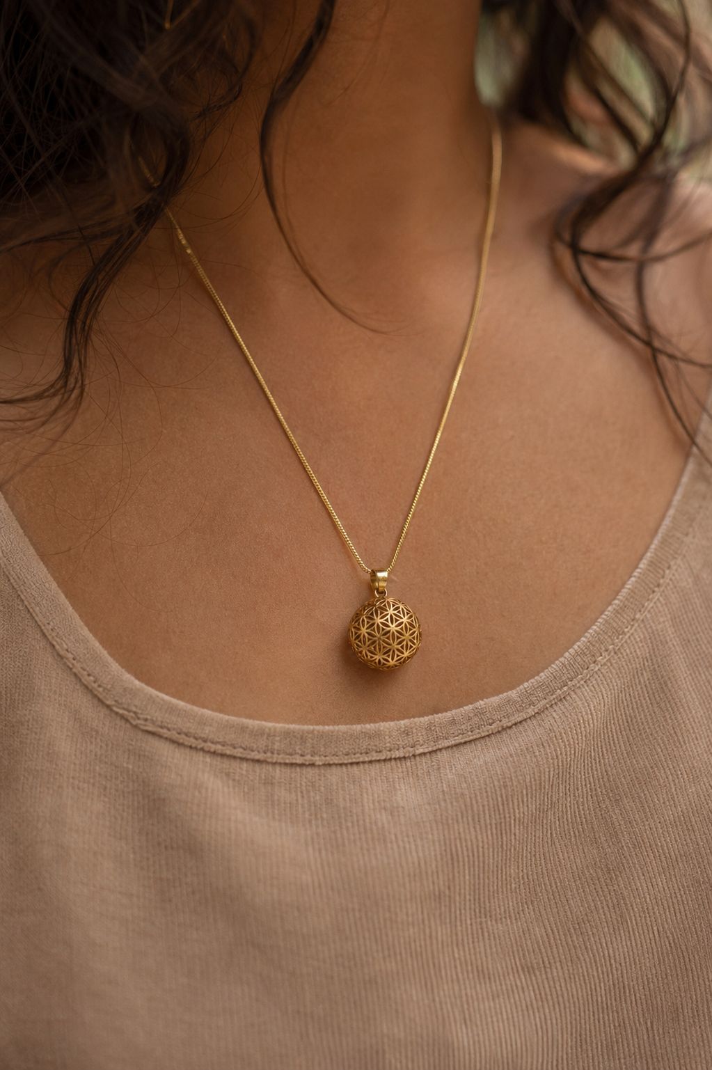 PENDENTIF GÉOMÉTRIQUE FLEUR DE VIE 3D