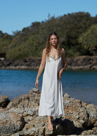 ROBE TRADITIONNELLE EN LIN