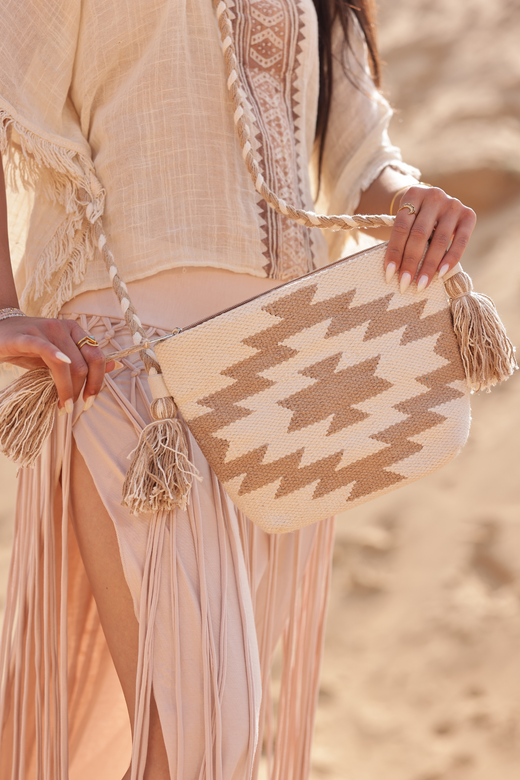 LUNA EMBROIDERED COTTON TASSLE BAG