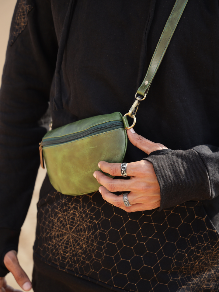 MADELEINE GENUINE LEATHER FANNY PACK - GREEN