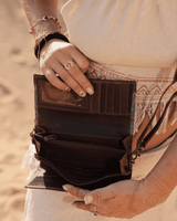 WILDFLOWER CONVERTIBLE LEATHER PURSE - BROWN