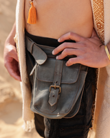 LEO LEATHER HIP BAG - GREY