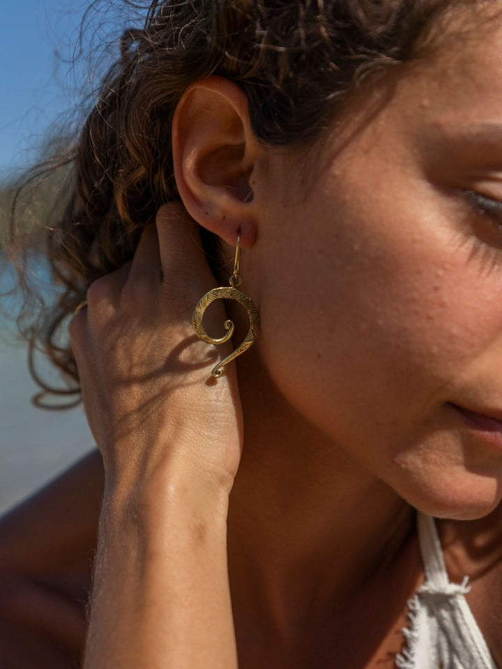 SYNCHRONICITY EARRINGS - BRASS