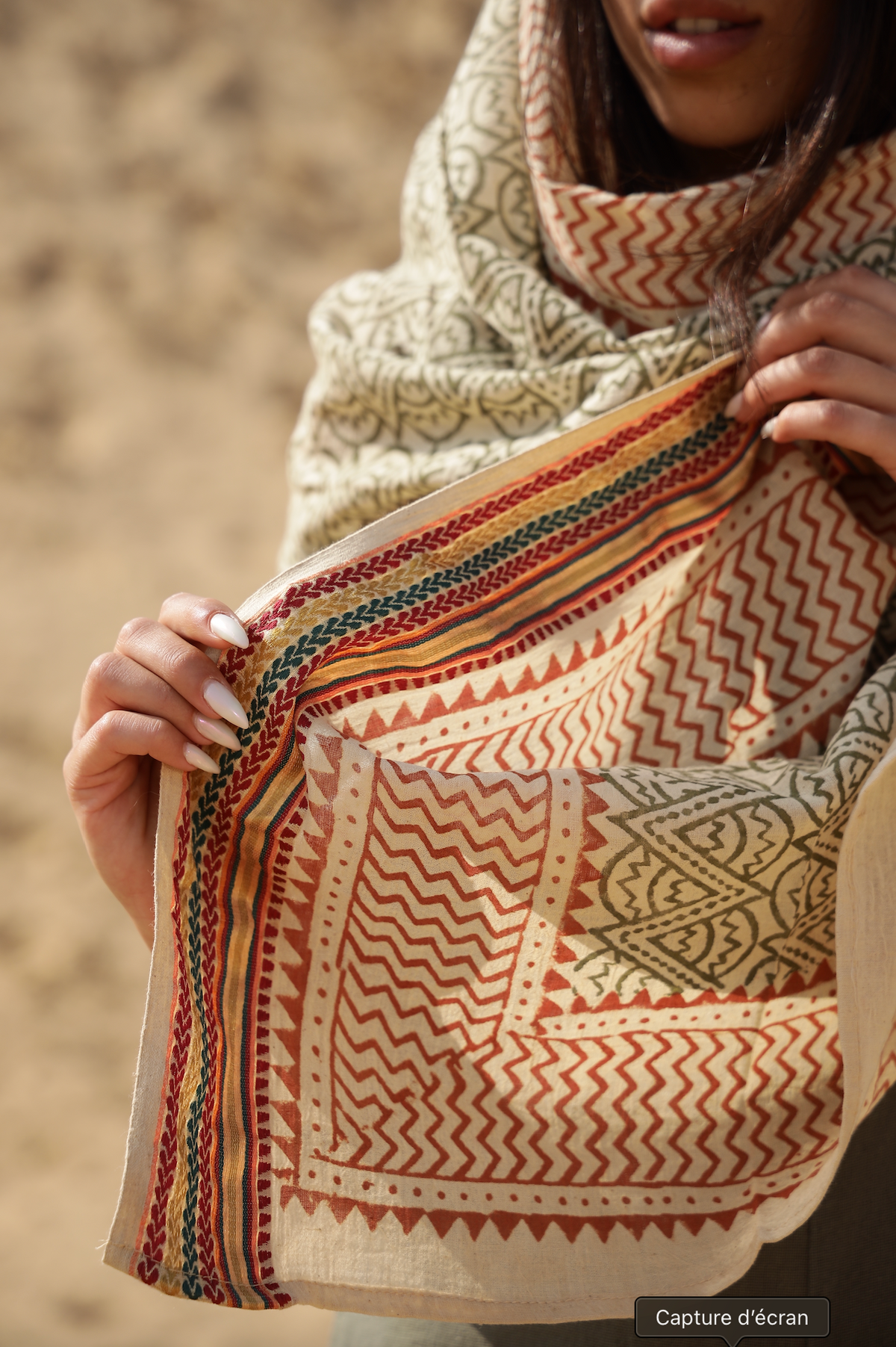 ZAHRA EMBROIDERED SCARF