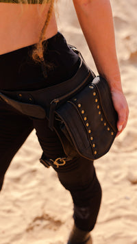CEINTURE DE JAMBE EN CUIR VÉRITABLE ÉQUESTRE AVEC POCHE - NOIRE