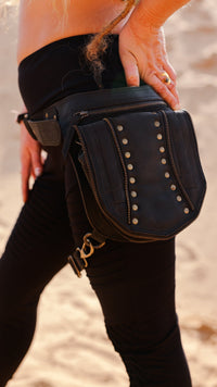 CEINTURE DE JAMBE EN CUIR VÉRITABLE ÉQUESTRE AVEC POCHE - NOIRE