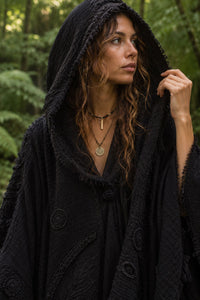 NOMADIC PONCHO - BLACK