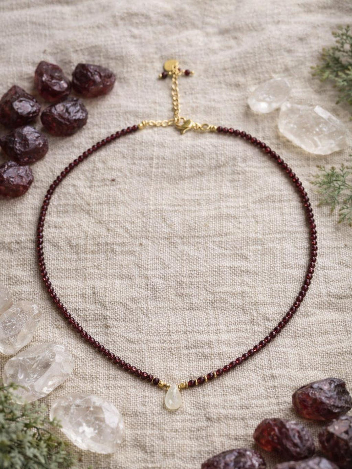 MOONFIRE GEMSTONE NECKLACE