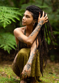 CULTIVATE PEACE TOP - DARK GREEN