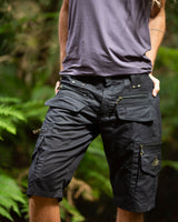 TRADIE SHORTS  - BLACK