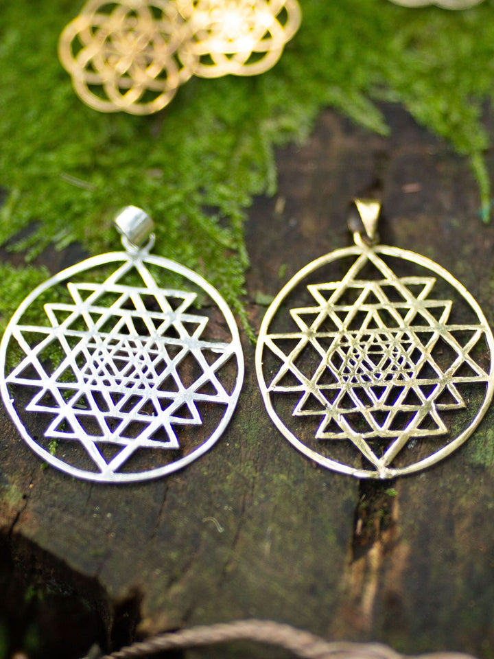 SRI YANTRA PENDANT SACRED GEOMETRY PENDANT - SILVER