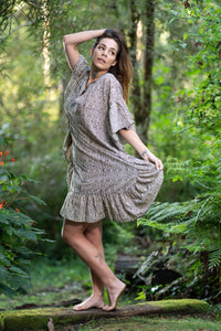 ROBE DE LA BELLE AU BOIS DORMANT - MOTIFS BRUNS