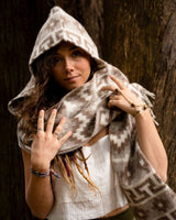 MOUNTAIN ALPACA GEOMETRIC SCARF - CREAM/BROWN