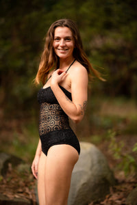 MAILLOT DE BAIN UNE PIÈCE EN DENTELLE - NOIR