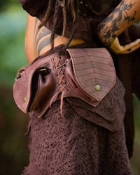 Leaf 4 Pockets Belt - Light Brown