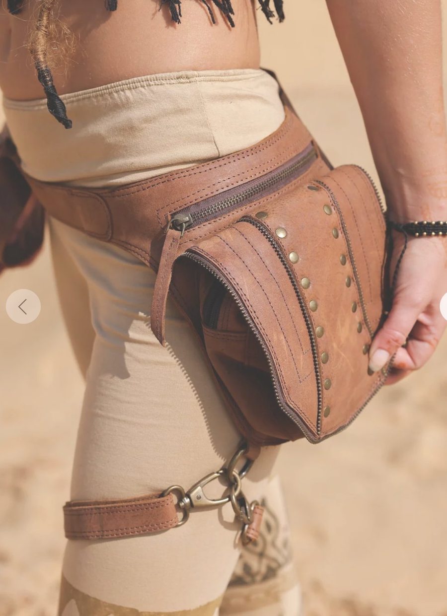 Equestrian Pocket Belt